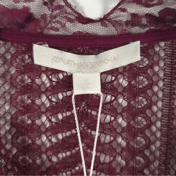 NWT JONATHAN SIMKHAI Tunic Lace Applique SS Tie V Neck Cabernet Top Size SMALL - Picture 3 of 13